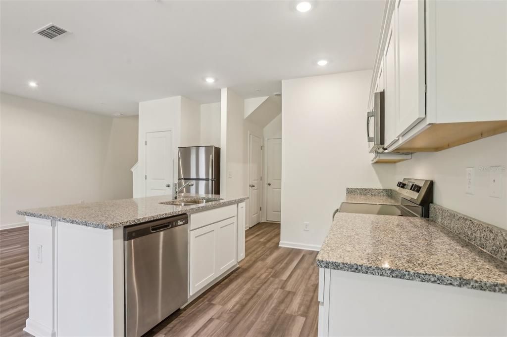 En Venta: $345,990 (3 camas, 2 baños, 1764 Pies cuadrados)