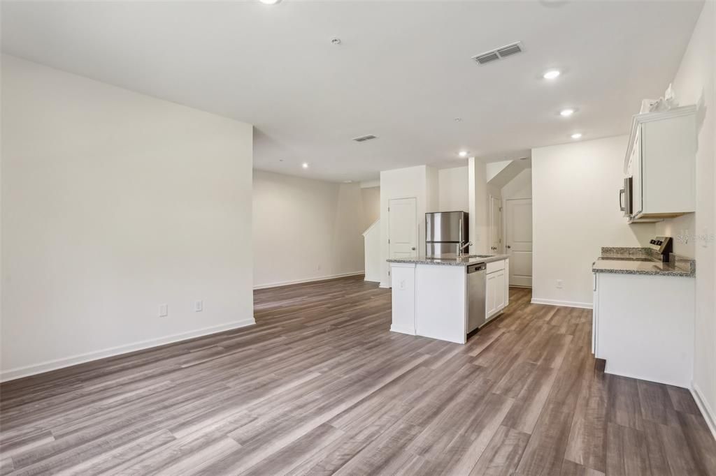 En Venta: $345,990 (3 camas, 2 baños, 1764 Pies cuadrados)