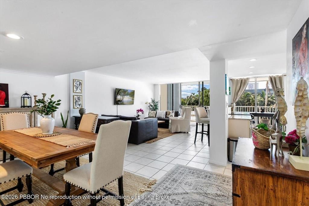For Sale: $569,900 (2 beds, 2 baths, 1400 Square Feet)