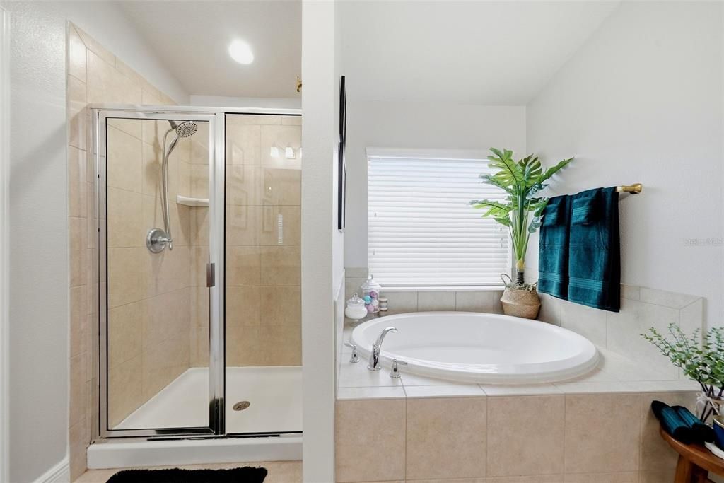 For Sale: $670,000 (4 beds, 3 baths, 2753 Square Feet)