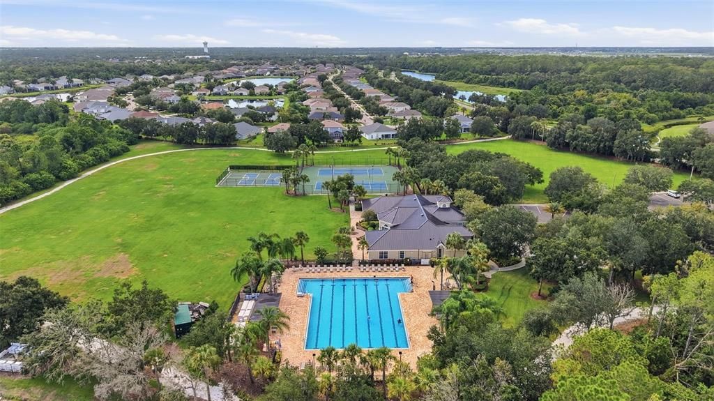 For Sale: $670,000 (4 beds, 3 baths, 2753 Square Feet)