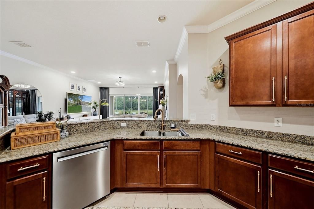 For Sale: $670,000 (4 beds, 3 baths, 2753 Square Feet)