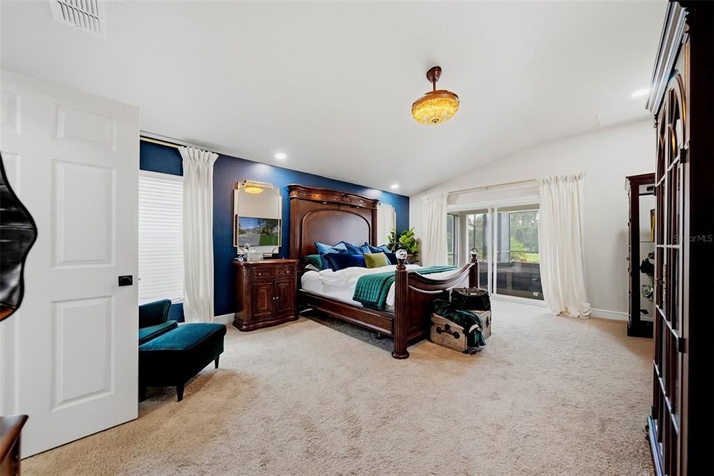 For Sale: $670,000 (4 beds, 3 baths, 2753 Square Feet)