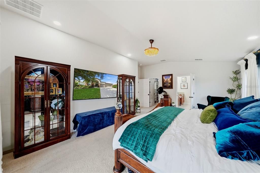 For Sale: $670,000 (4 beds, 3 baths, 2753 Square Feet)