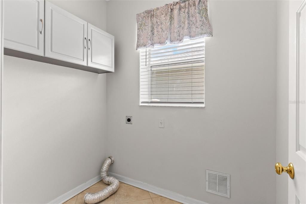 Active With Contract: $510,000 (5 beds, 3 baths, 3400 Square Feet)