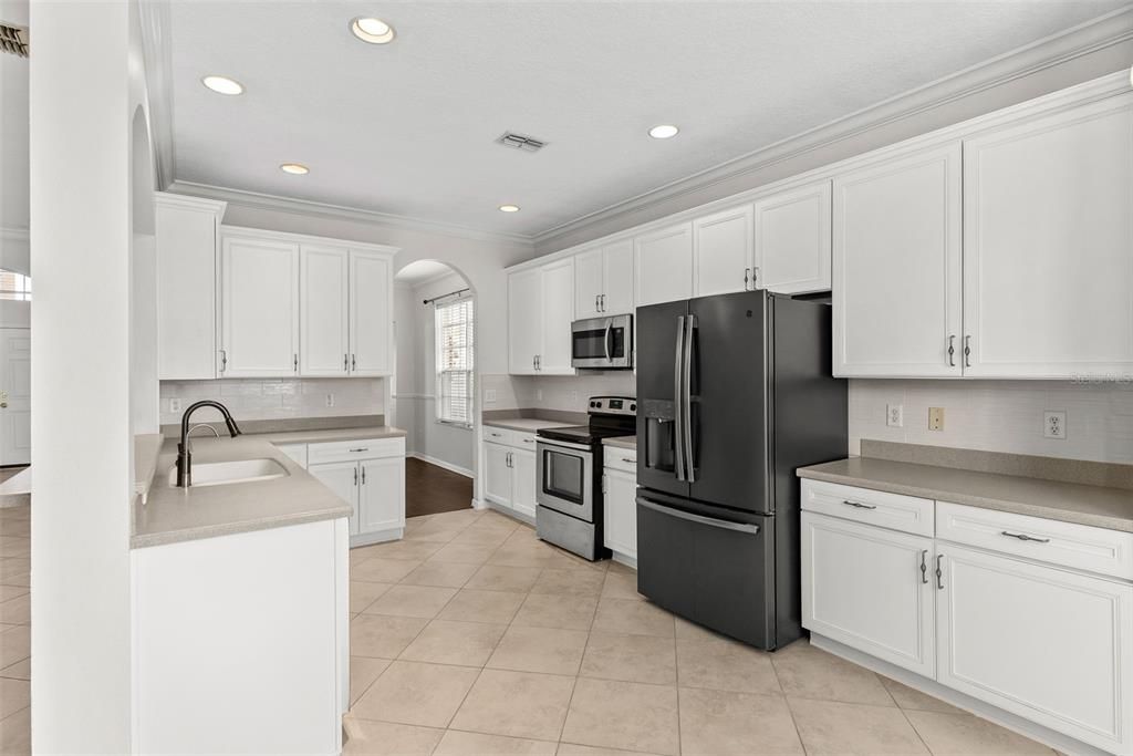 Active With Contract: $510,000 (5 beds, 3 baths, 3400 Square Feet)