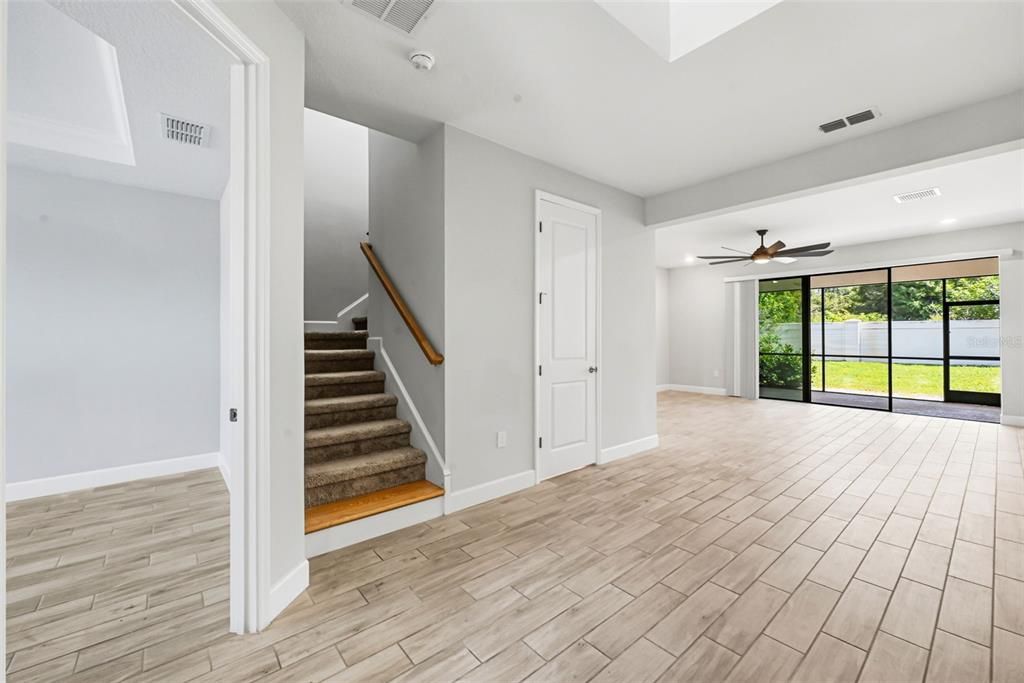 For Sale: $564,900 (4 beds, 3 baths, 2925 Square Feet)