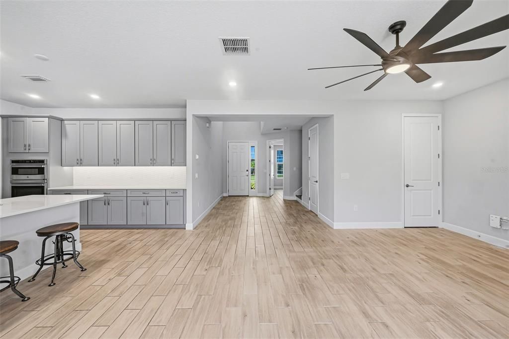 For Sale: $564,900 (4 beds, 3 baths, 2925 Square Feet)