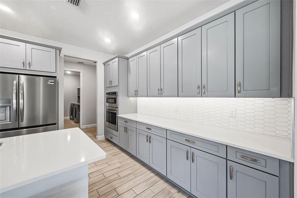 For Sale: $564,900 (4 beds, 3 baths, 2925 Square Feet)