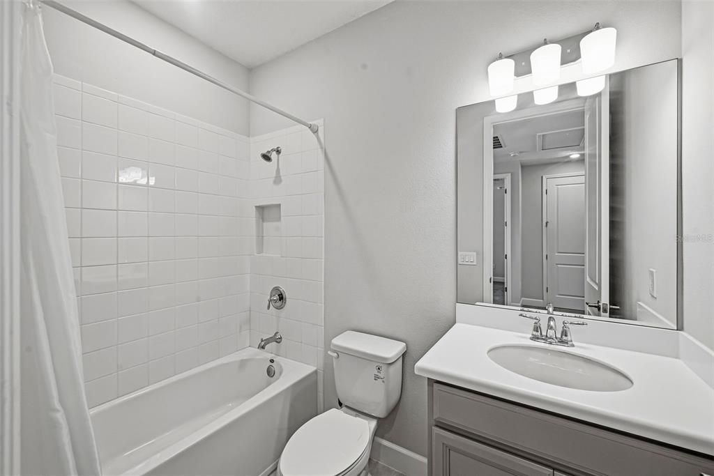 For Sale: $564,900 (4 beds, 3 baths, 2925 Square Feet)