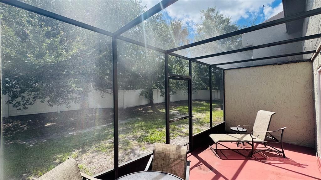 For Rent: $2,000 (2 beds, 2 baths, 1052 Square Feet)