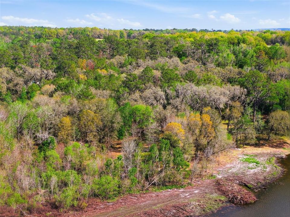 待售: $550,000 (16.60 acres)