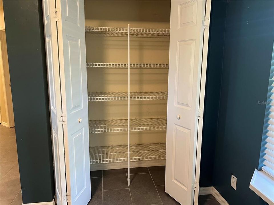 Activo con contrato: $244,900 (3 camas, 2 baños, 1147 Pies cuadrados)