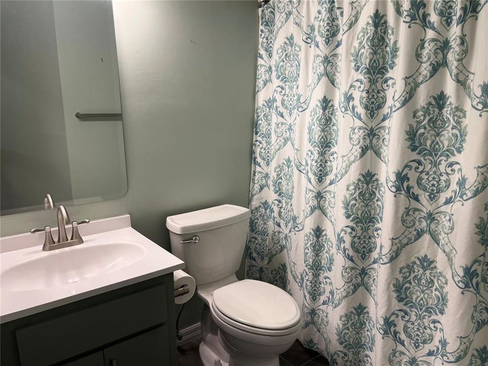 Activo con contrato: $244,900 (3 camas, 2 baños, 1147 Pies cuadrados)
