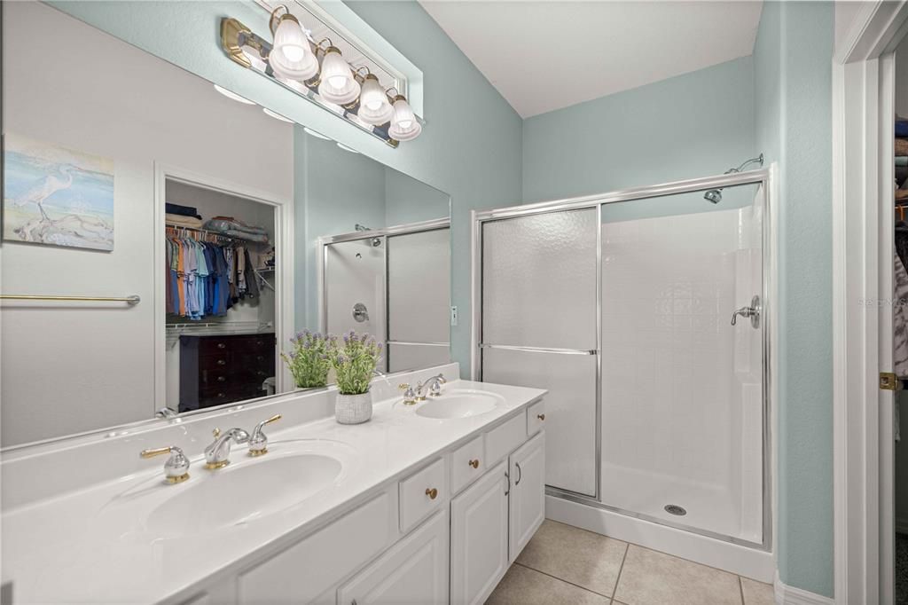 For Sale: $264,500 (2 beds, 2 baths, 1279 Square Feet)