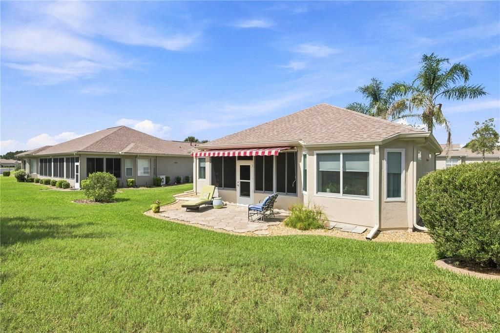 For Sale: $264,500 (2 beds, 2 baths, 1279 Square Feet)