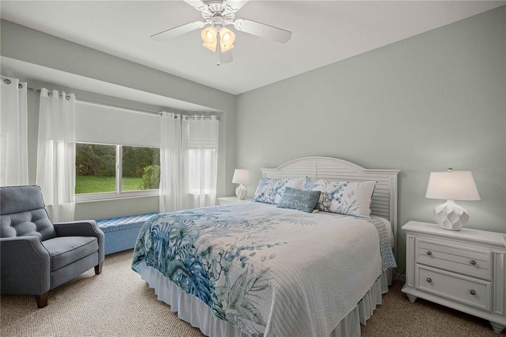 For Sale: $264,500 (2 beds, 2 baths, 1279 Square Feet)