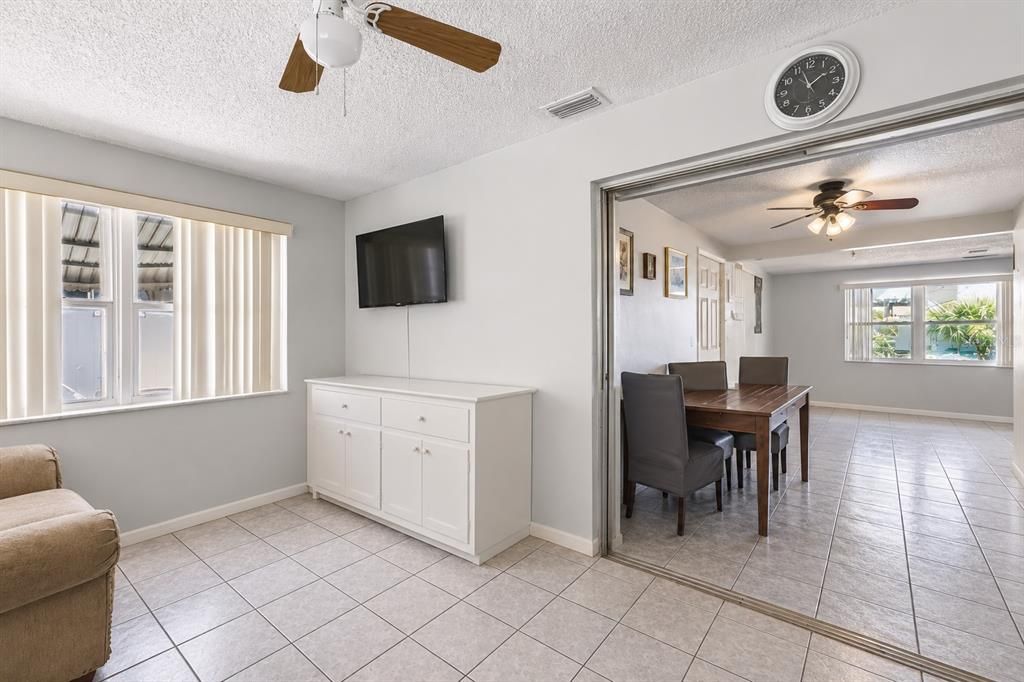 En Venta: $209,900 (2 camas, 1 baños, 1008 Pies cuadrados)
