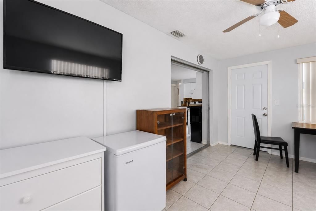 En Venta: $209,900 (2 camas, 1 baños, 1008 Pies cuadrados)