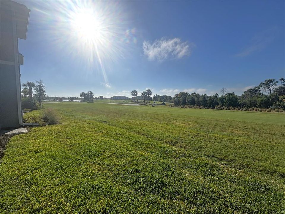 For Rent: $2,100 (2 beds, 2 baths, 1366 Square Feet)