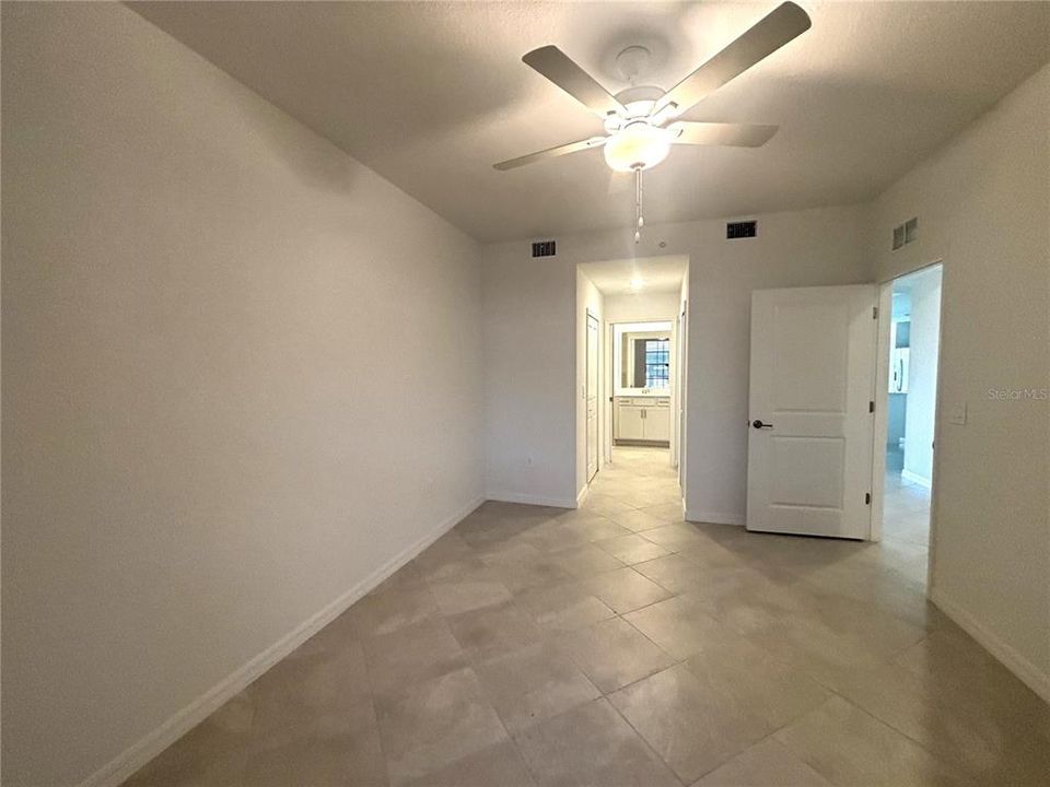 For Rent: $2,100 (2 beds, 2 baths, 1366 Square Feet)