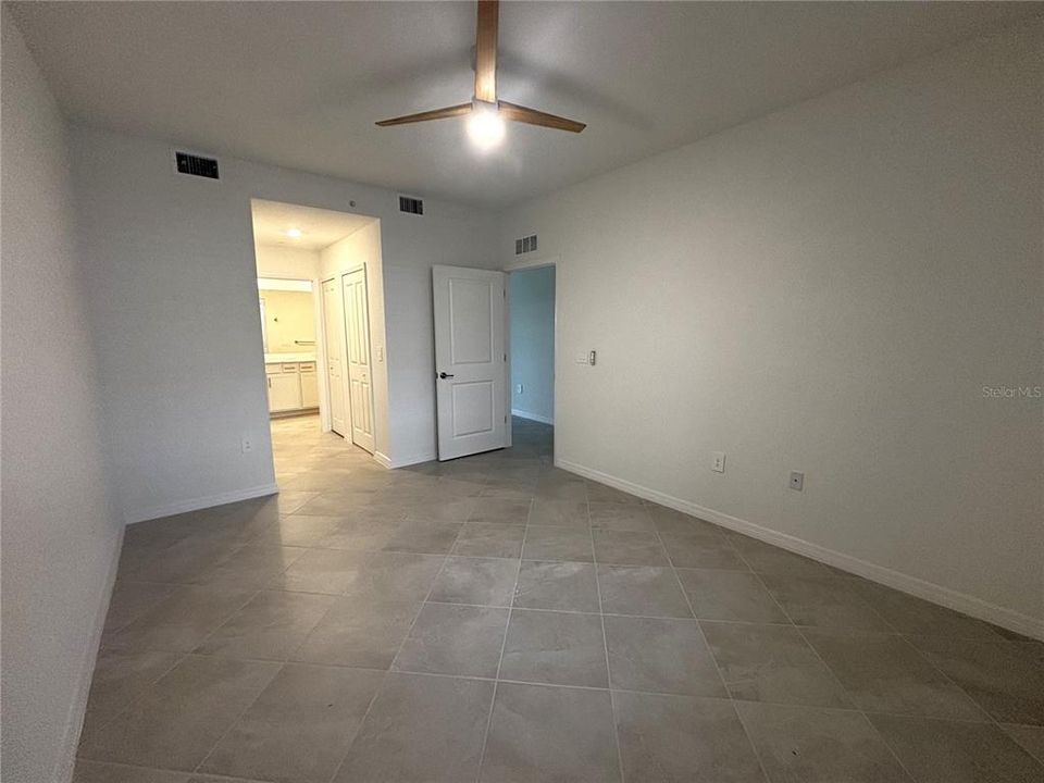 For Rent: $2,100 (2 beds, 2 baths, 1366 Square Feet)