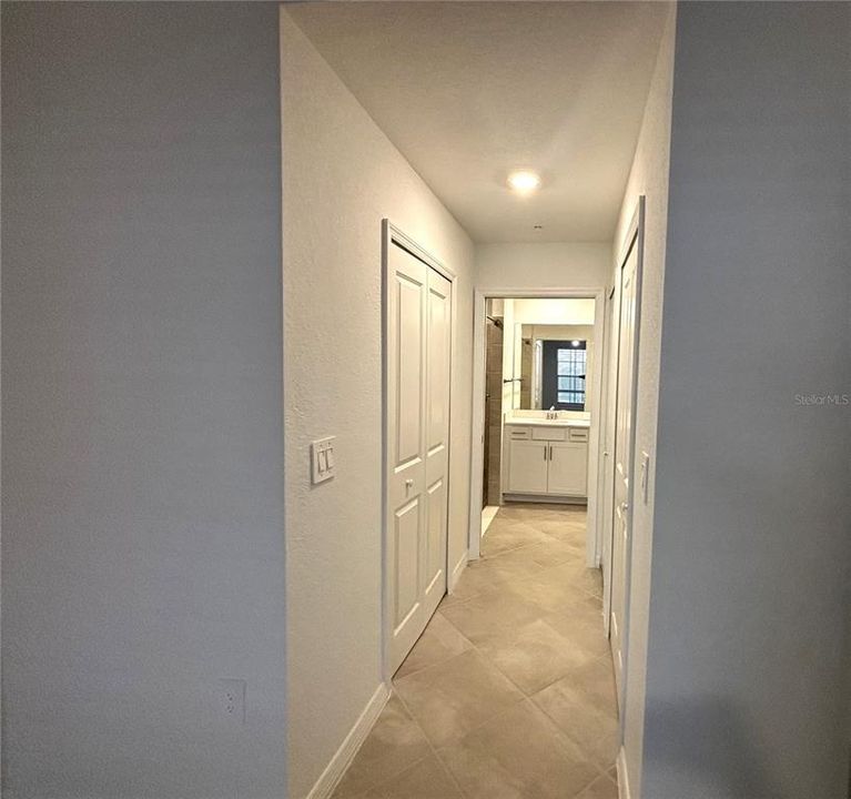 For Rent: $2,100 (2 beds, 2 baths, 1366 Square Feet)