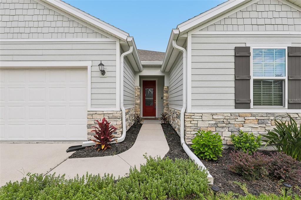For Sale: $419,000 (3 beds, 2 baths, 1950 Square Feet)