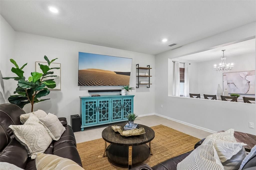For Sale: $419,000 (3 beds, 2 baths, 1950 Square Feet)