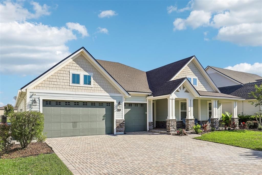For Sale: $869,000 (5 beds, 3 baths, 2961 Square Feet)