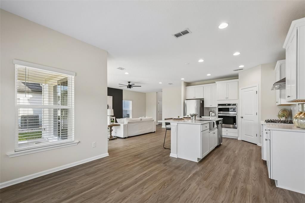 For Sale: $509,000 (4 beds, 3 baths, 2495 Square Feet)