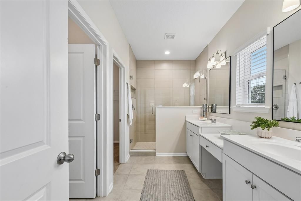 For Sale: $509,000 (4 beds, 3 baths, 2495 Square Feet)