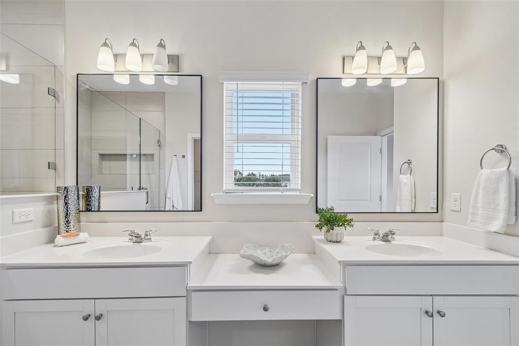 For Sale: $509,000 (4 beds, 3 baths, 2495 Square Feet)