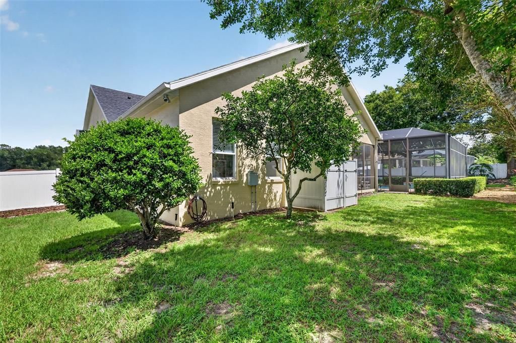For Sale: $829,000 (5 beds, 3 baths, 3843 Square Feet)