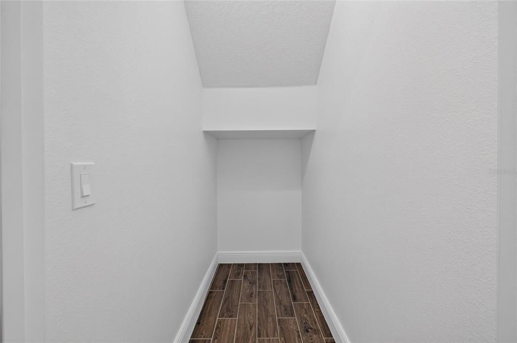 En Venta: $499,999 (3 camas, 2 baños, 2039 Pies cuadrados)