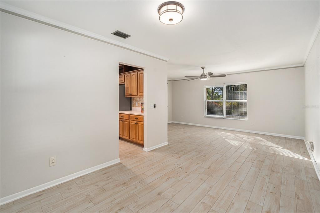 For Rent: $3,000 (3 beds, 2 baths, 2082 Square Feet)