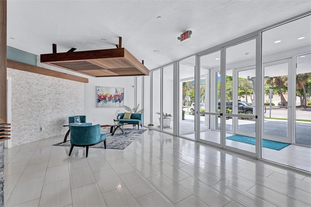 For Sale: $589,000 (2 beds, 2 baths, 1220 Square Feet)