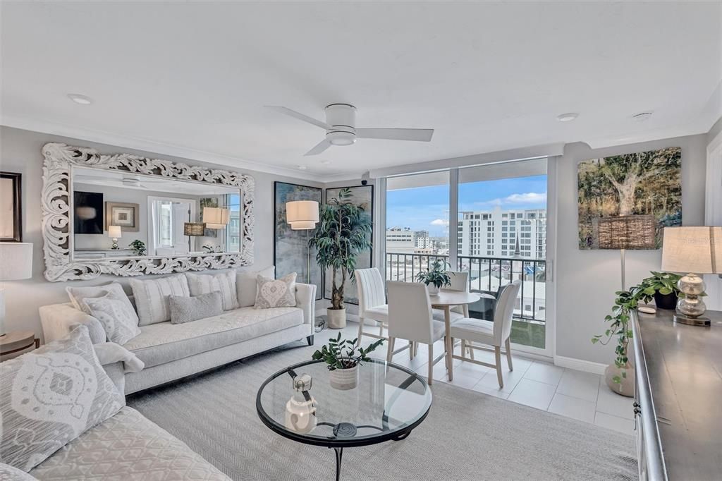 For Sale: $589,000 (2 beds, 2 baths, 1220 Square Feet)