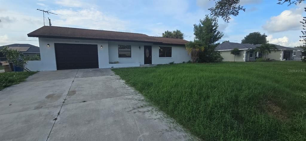 For Rent: $1,850 (2 beds, 2 baths, 848 Square Feet)