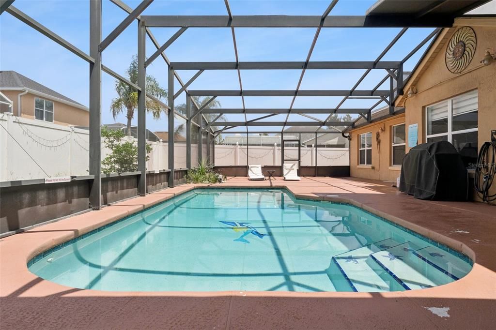 En Venta: $435,000 (4 camas, 2 baños, 2061 Pies cuadrados)