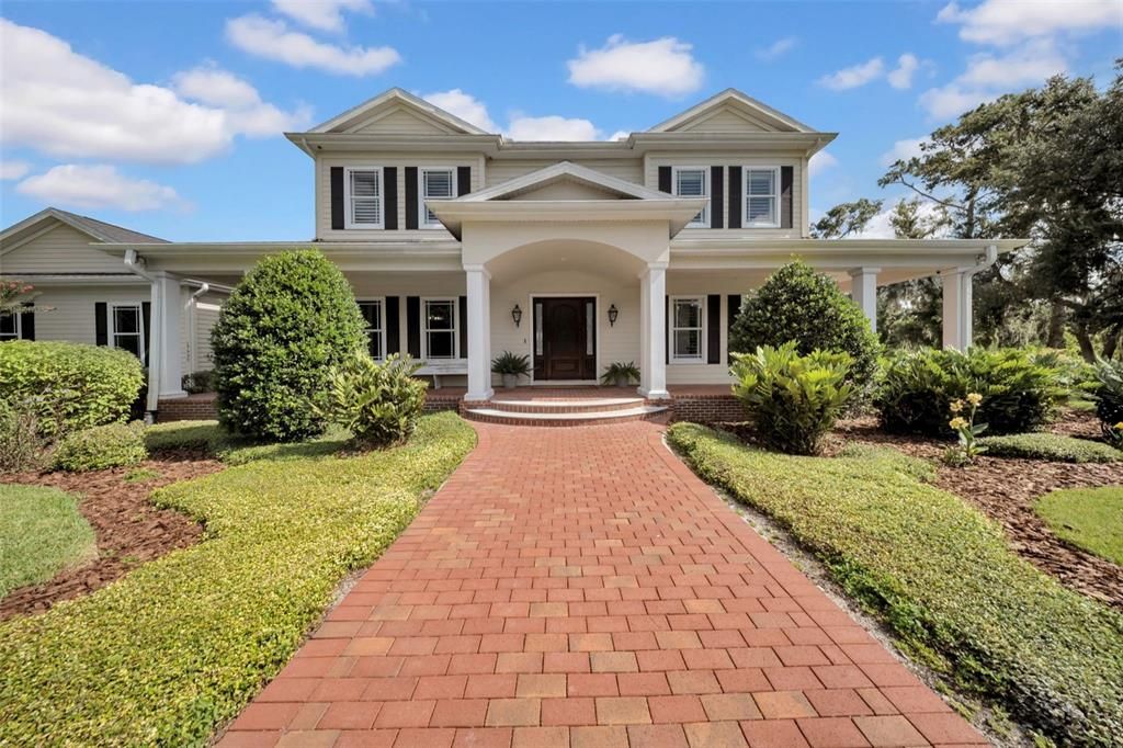 For Sale: $1,850,000 (5 beds, 4 baths, 5777 Square Feet)