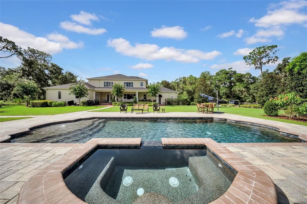For Sale: $1,850,000 (5 beds, 4 baths, 5777 Square Feet)
