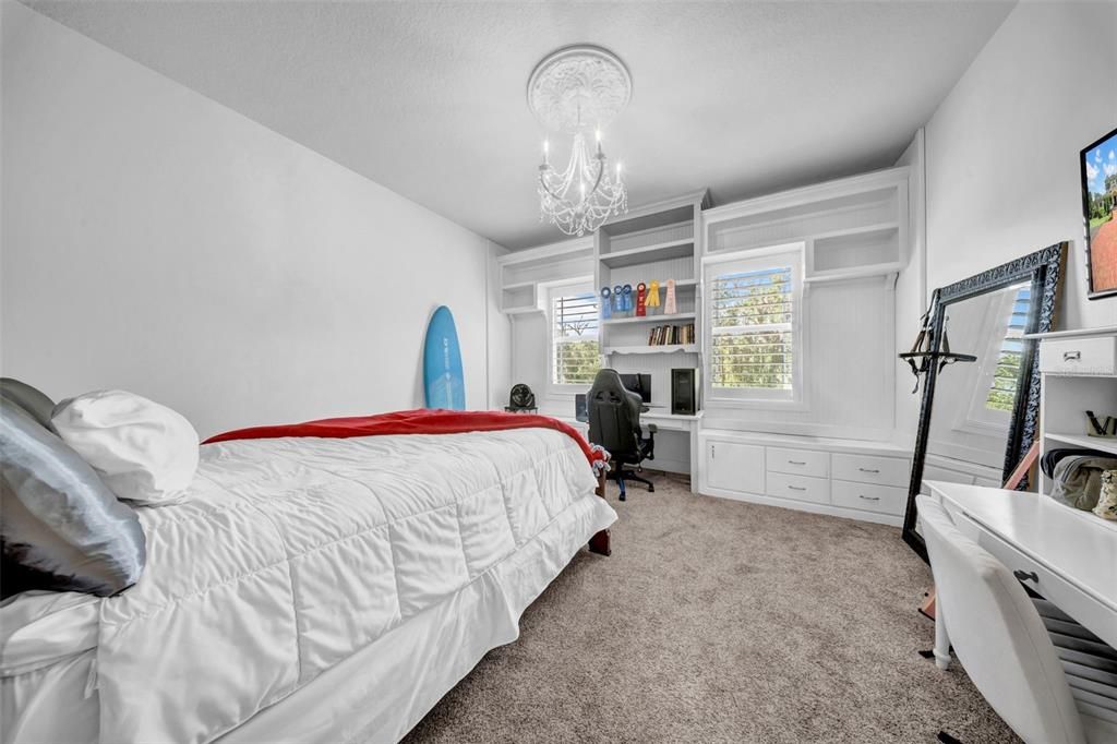 For Sale: $1,850,000 (5 beds, 4 baths, 5777 Square Feet)