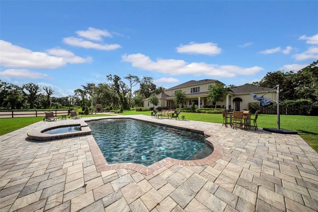 For Sale: $1,850,000 (5 beds, 4 baths, 5777 Square Feet)