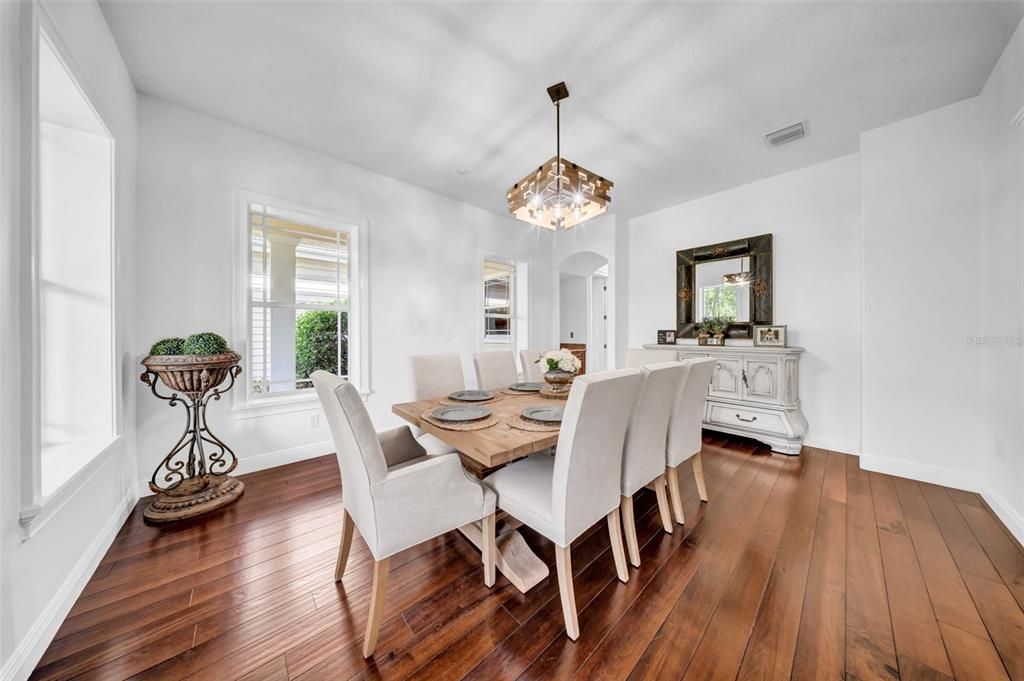 For Sale: $1,850,000 (5 beds, 4 baths, 5777 Square Feet)