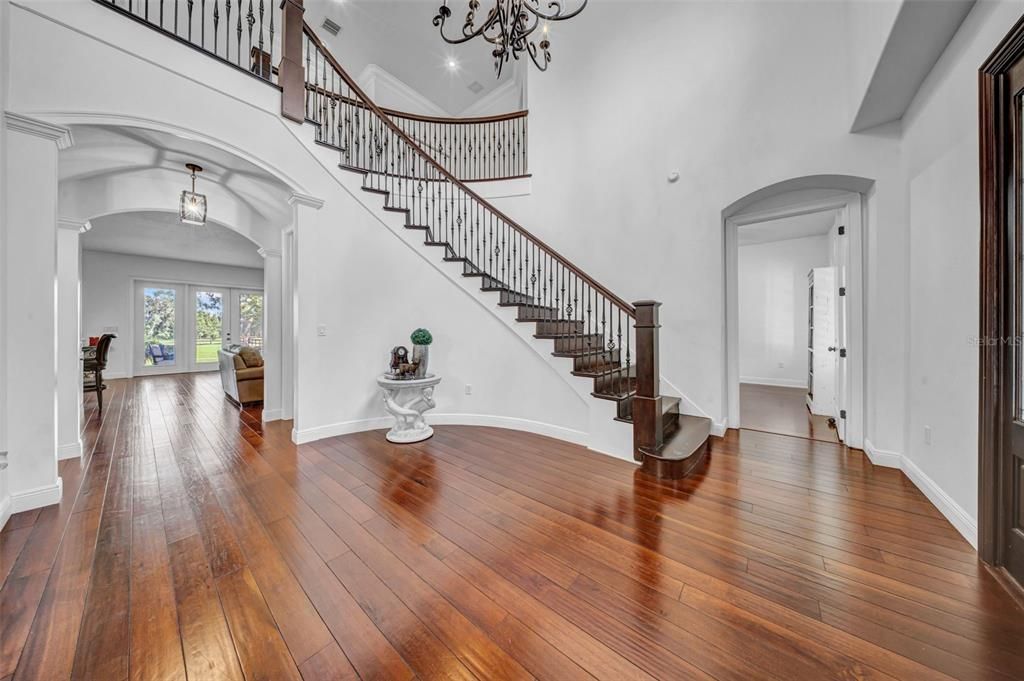 For Sale: $1,850,000 (5 beds, 4 baths, 5777 Square Feet)