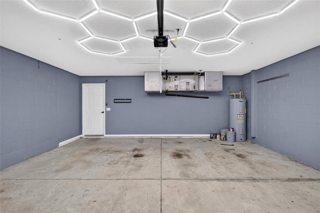 For Sale: $320,000 (3 beds, 2 baths, 1795 Square Feet)