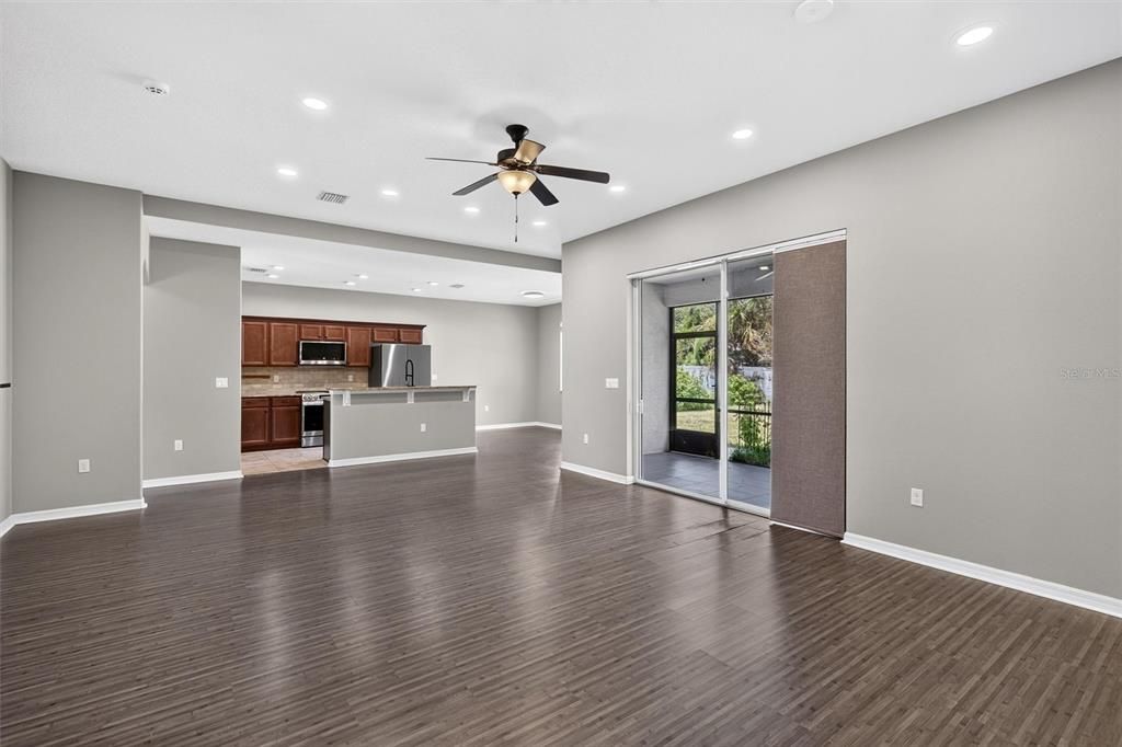 For Sale: $320,000 (3 beds, 2 baths, 1795 Square Feet)