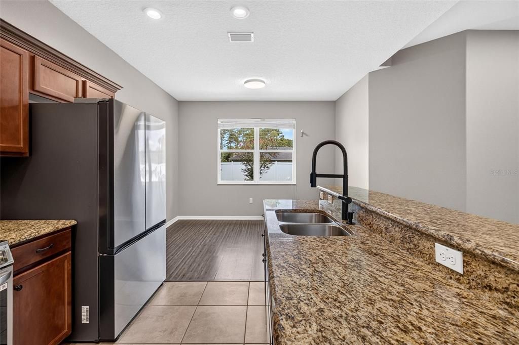 For Sale: $320,000 (3 beds, 2 baths, 1795 Square Feet)