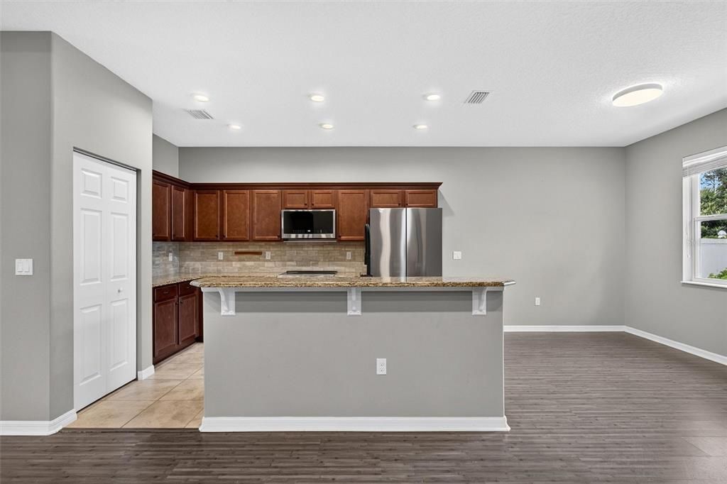For Sale: $320,000 (3 beds, 2 baths, 1795 Square Feet)